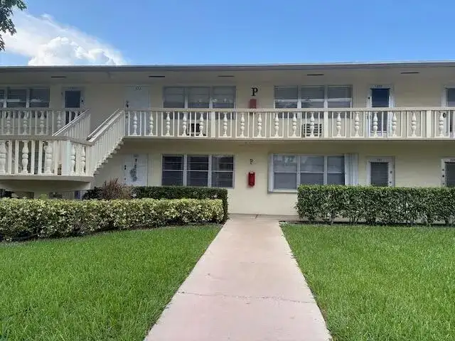 361 WINDSOR P, West Palm Beach FL 33417 photo 4