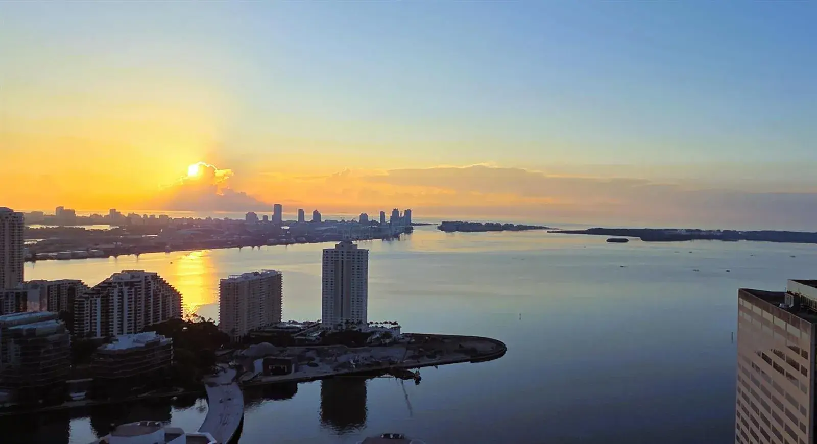 951 Brickell Avenue # 4308, Miami FL 33131