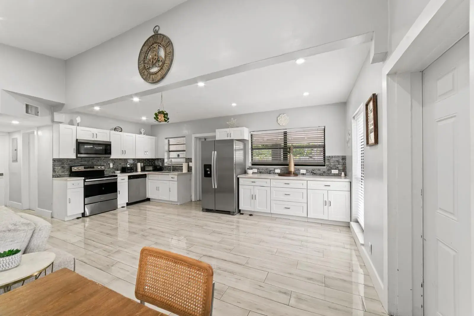 371 Kentucky Avenue, Fort Lauderdale FL 33312