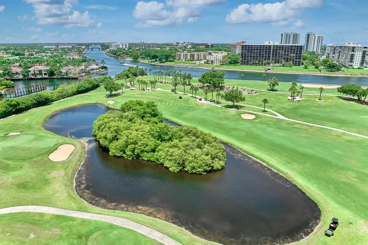 374 Golfview Road # 106, North Palm Beach FL 33408