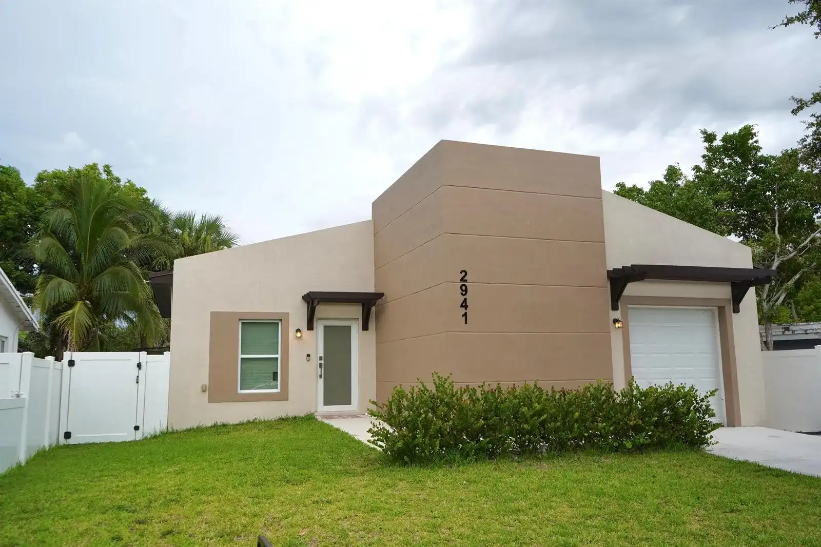 2941 NW 7th Court, Fort Lauderdale FL 33311