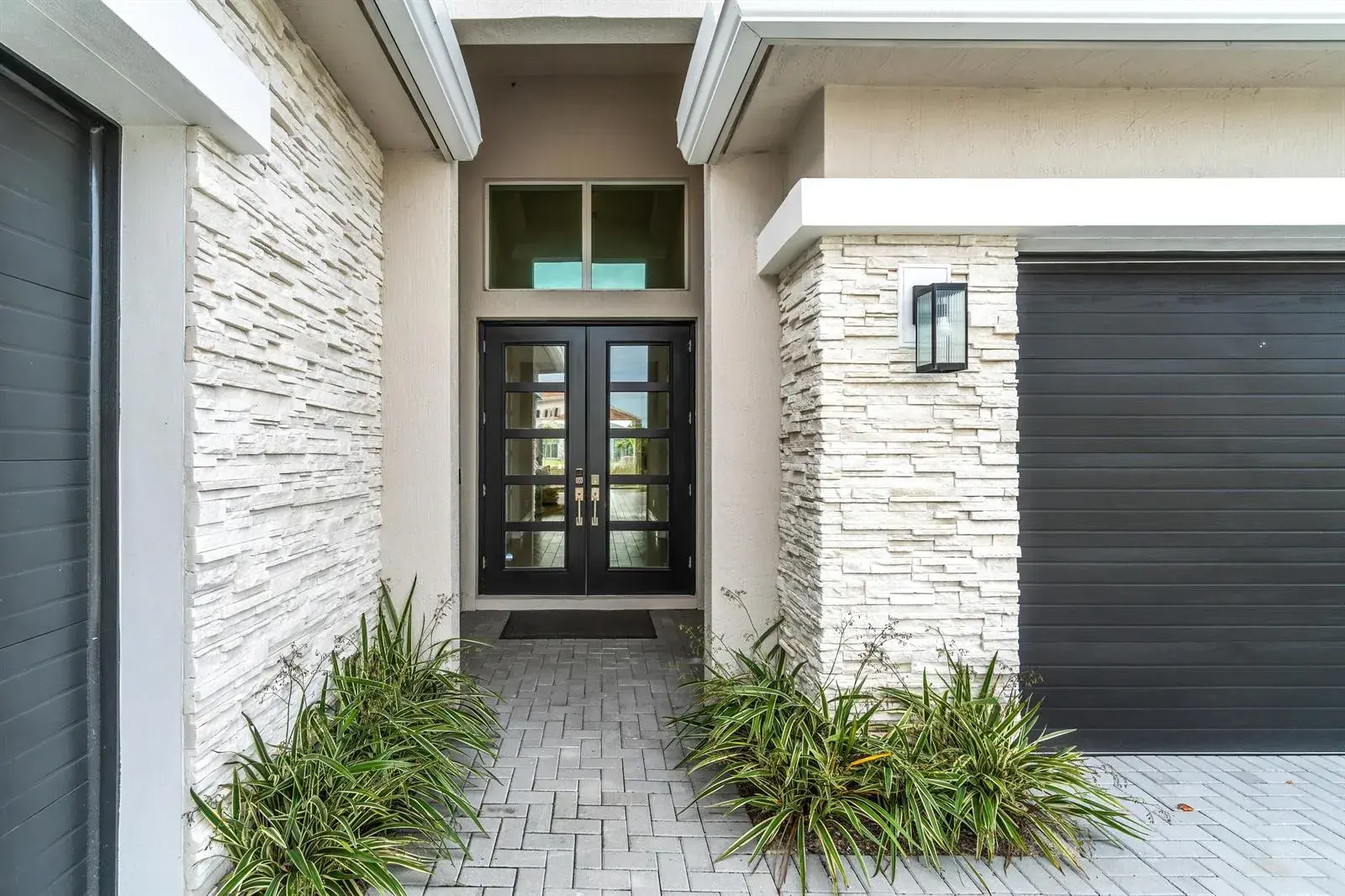 12272 Waterstone Circle, Palm Beach Gardens FL 33412