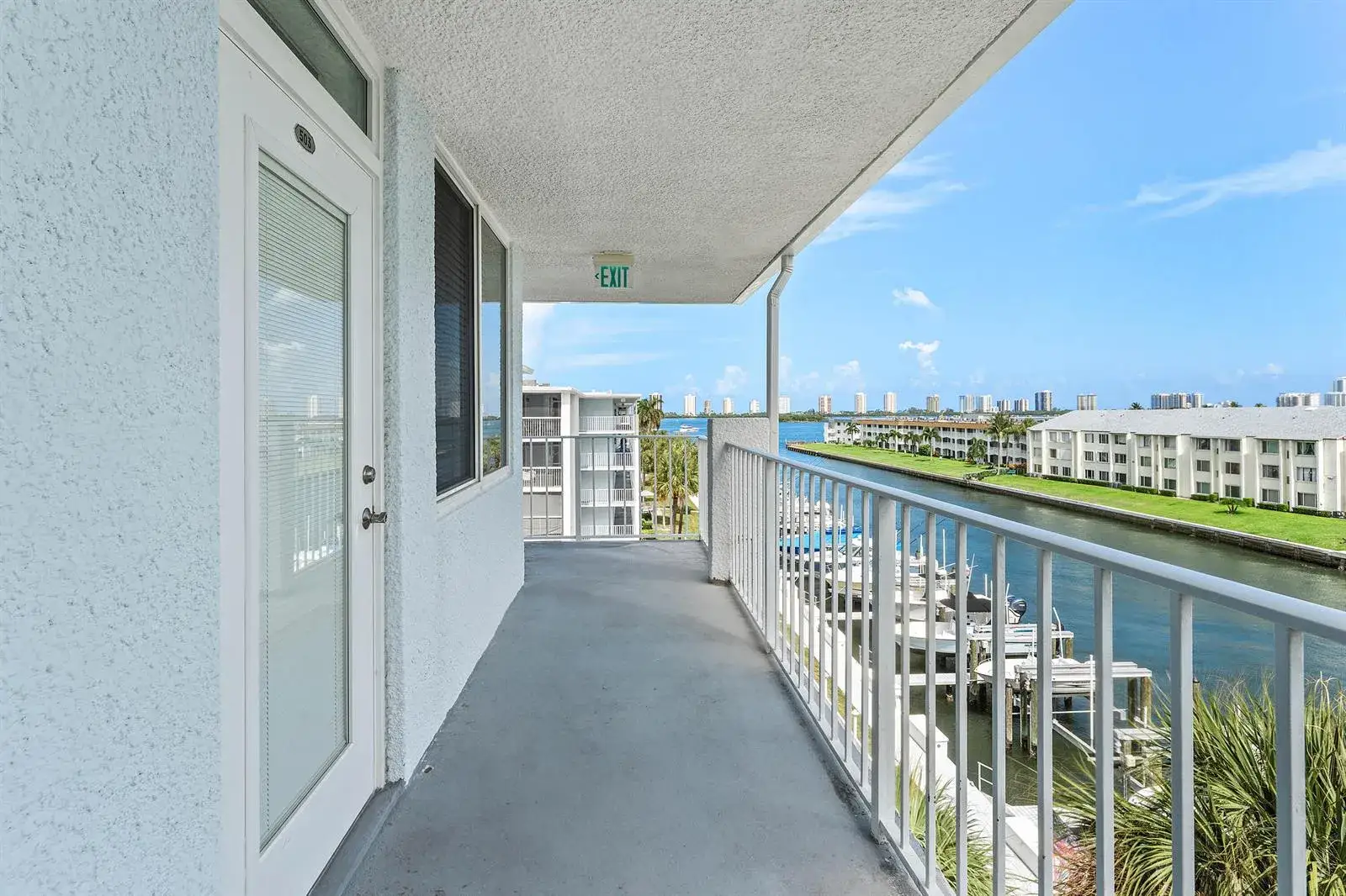 108 Paradise Harbour Boulevard # 502, North Palm Beach FL 33408