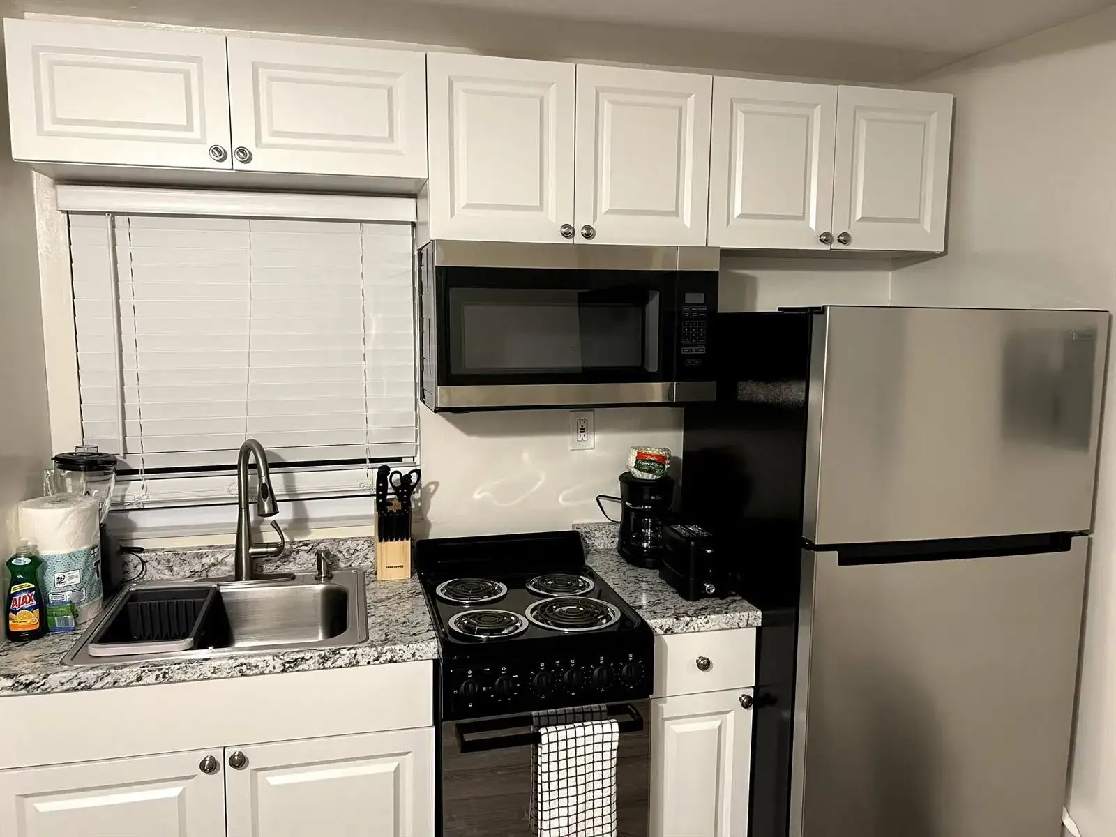 110 SW 6TH Street, Delray Beach FL 33444 photo 5