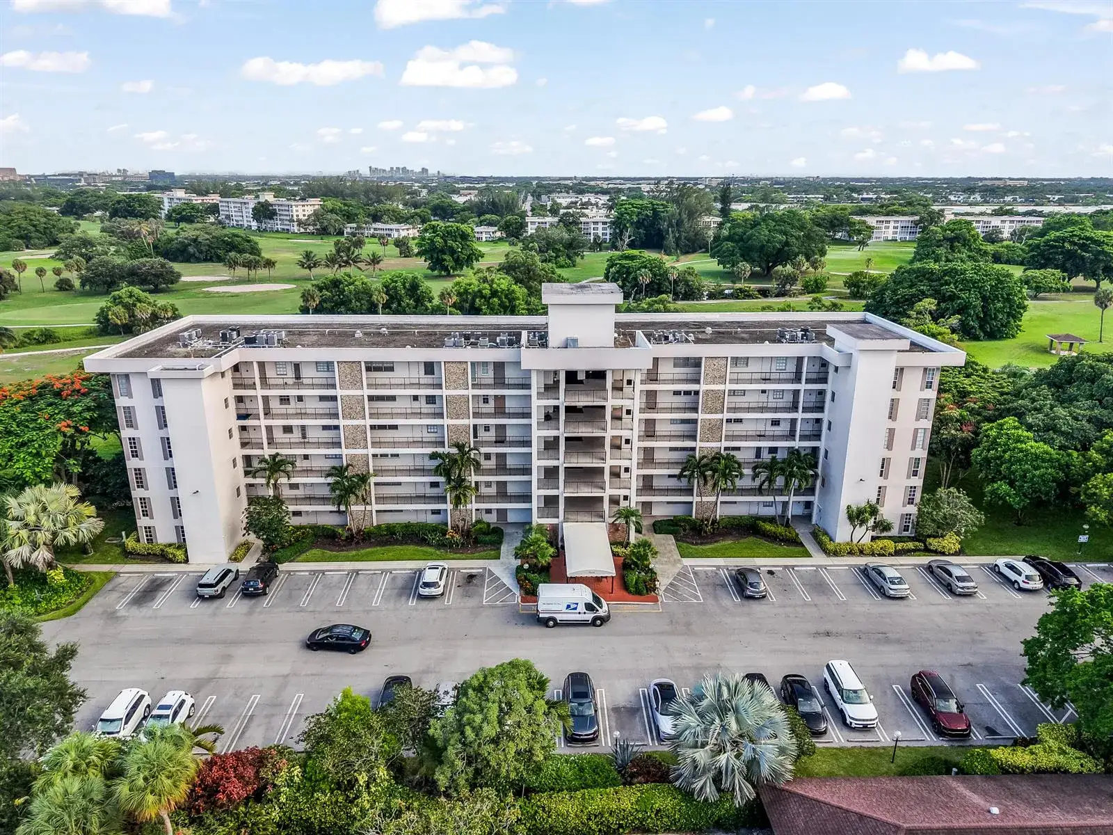 3000 N PALM AIRE Drive # 407, Pompano Beach FL 33069