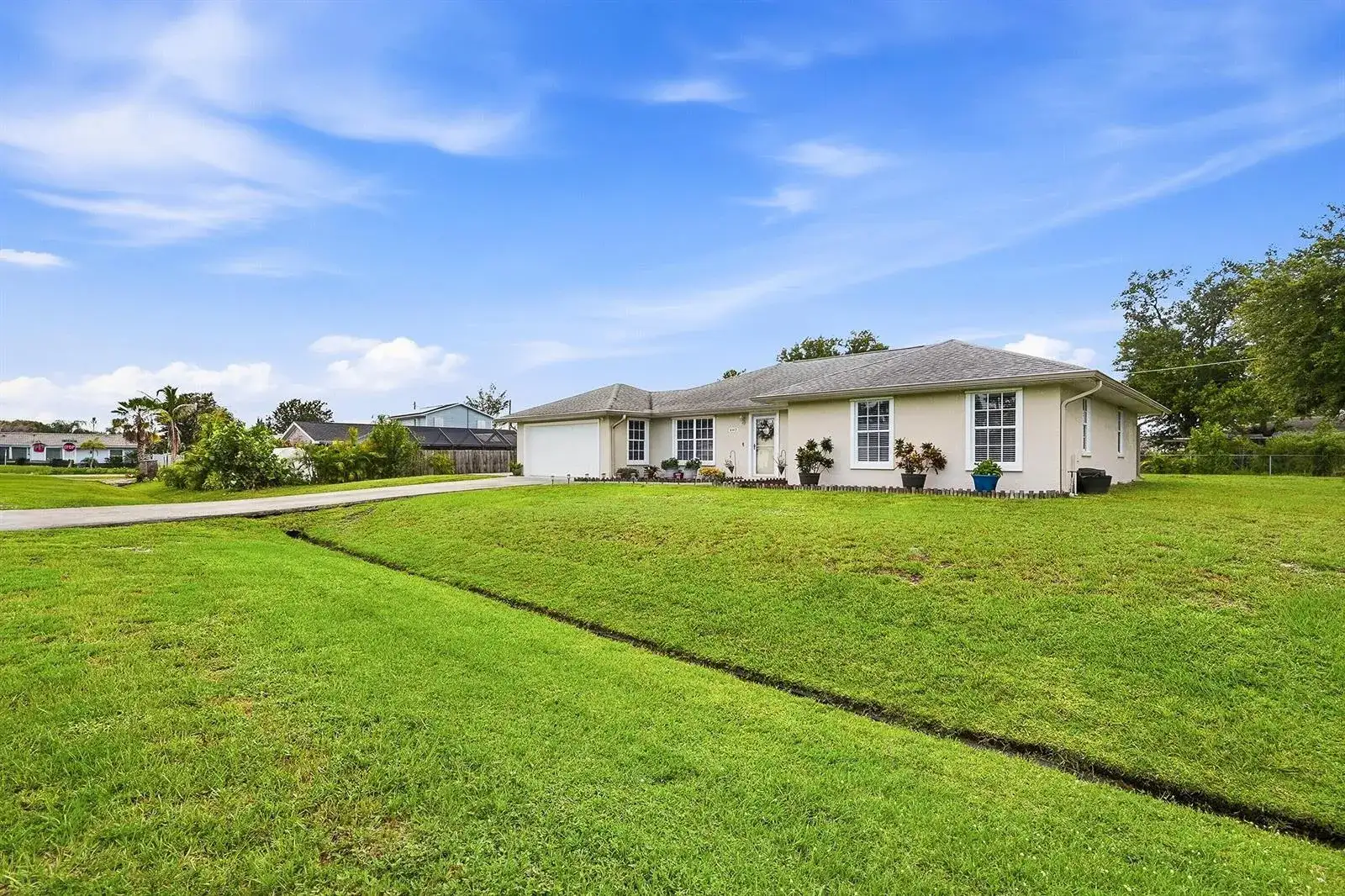 482 SE GALLEON Lane, Port St. Lucie FL 34983 photo 3