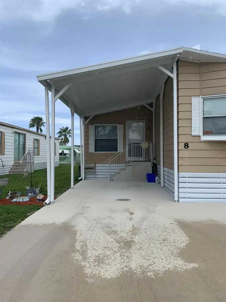8 SE Hernando Lane, Port St. Lucie FL 34952