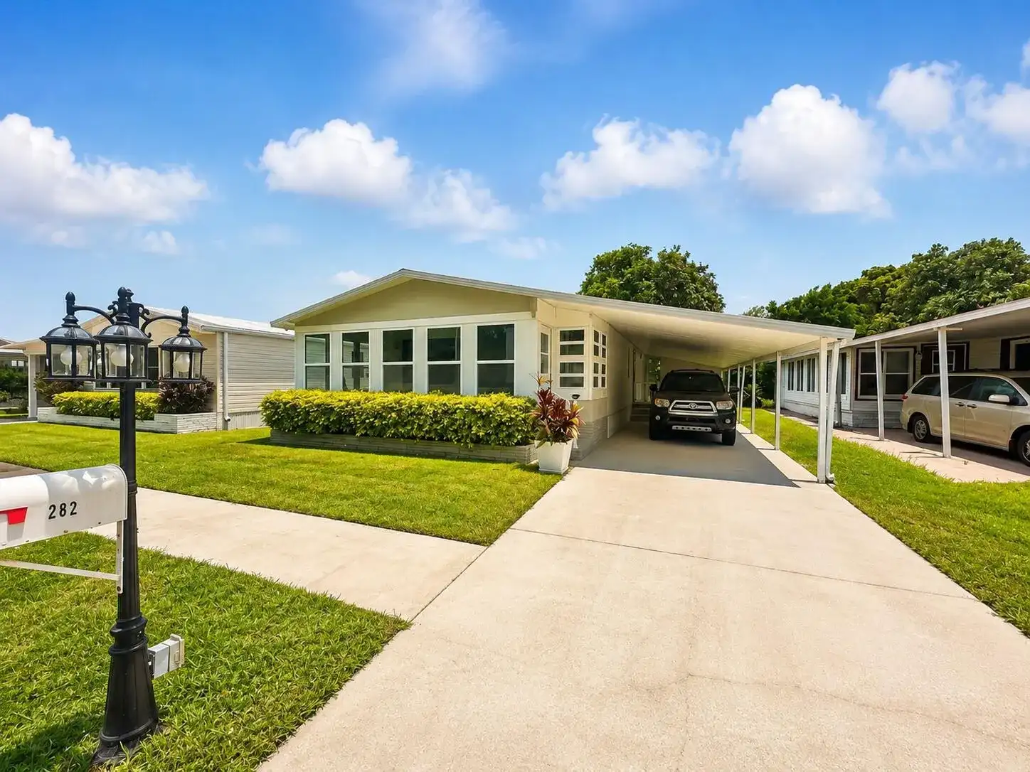 282 NW 54th Street NW, Deerfield Beach FL 33064 photo 2