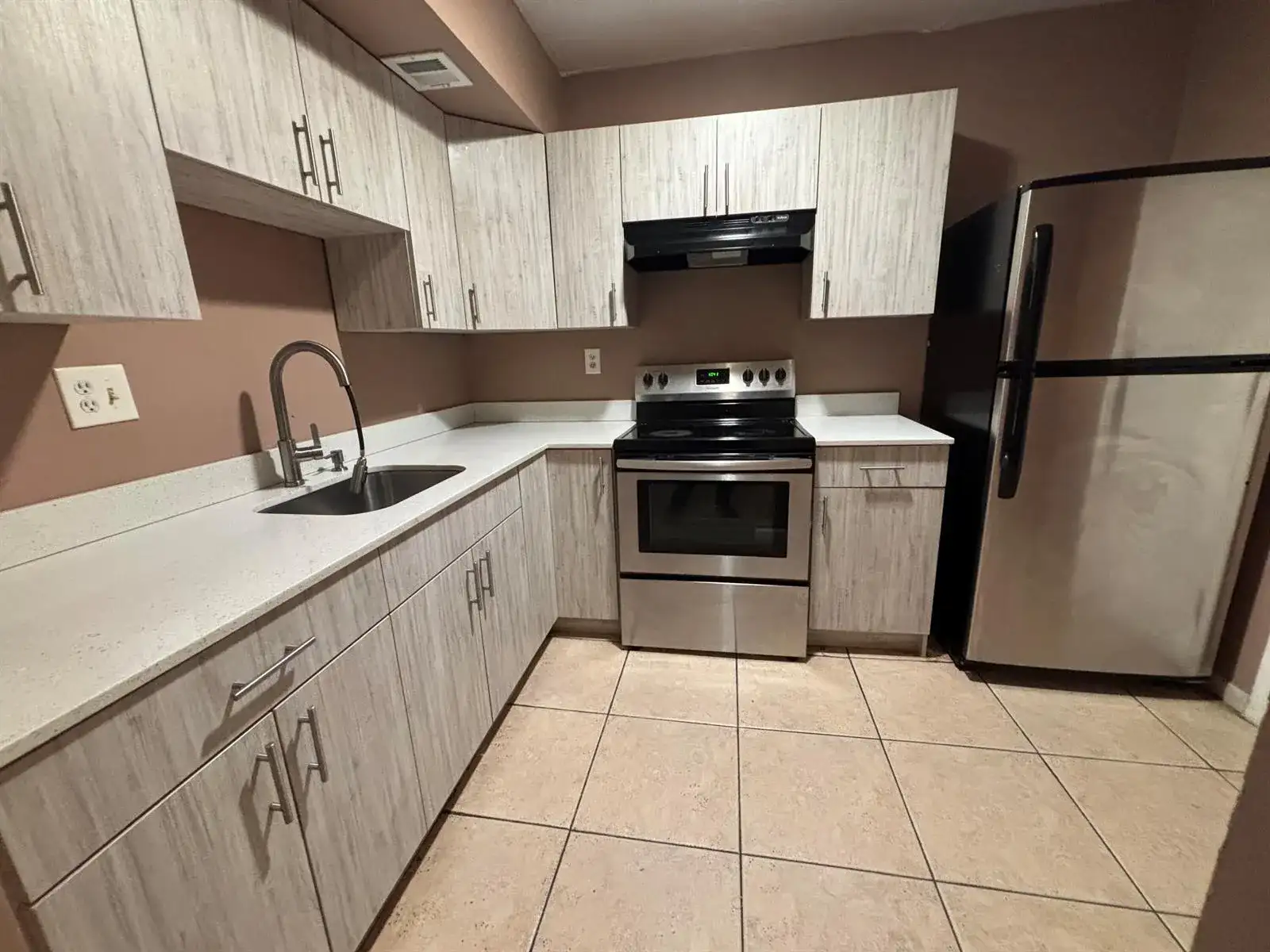 3710 NW 21st Street # 413, Lauderdale Lakes FL 33311 photo 2
