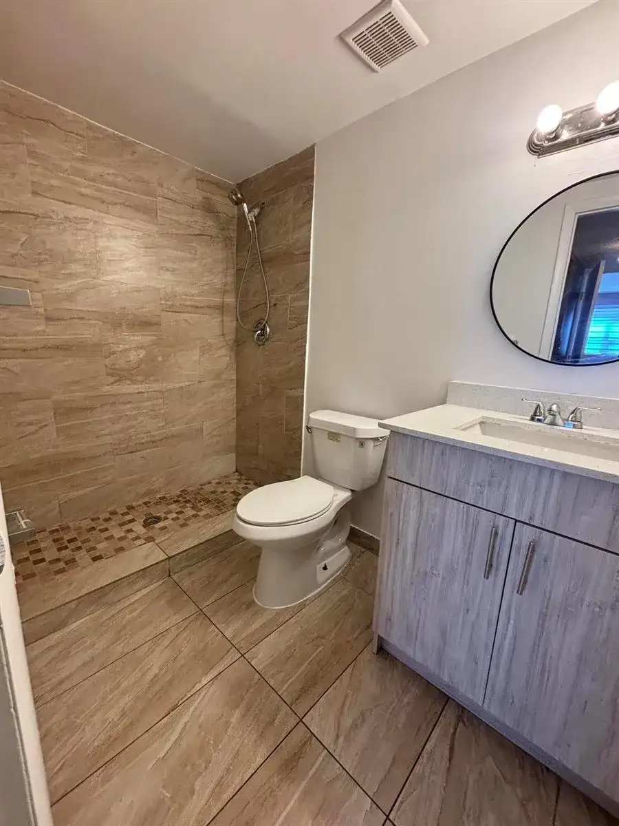 3710 NW 21st Street # 413, Lauderdale Lakes FL 33311 photo 3