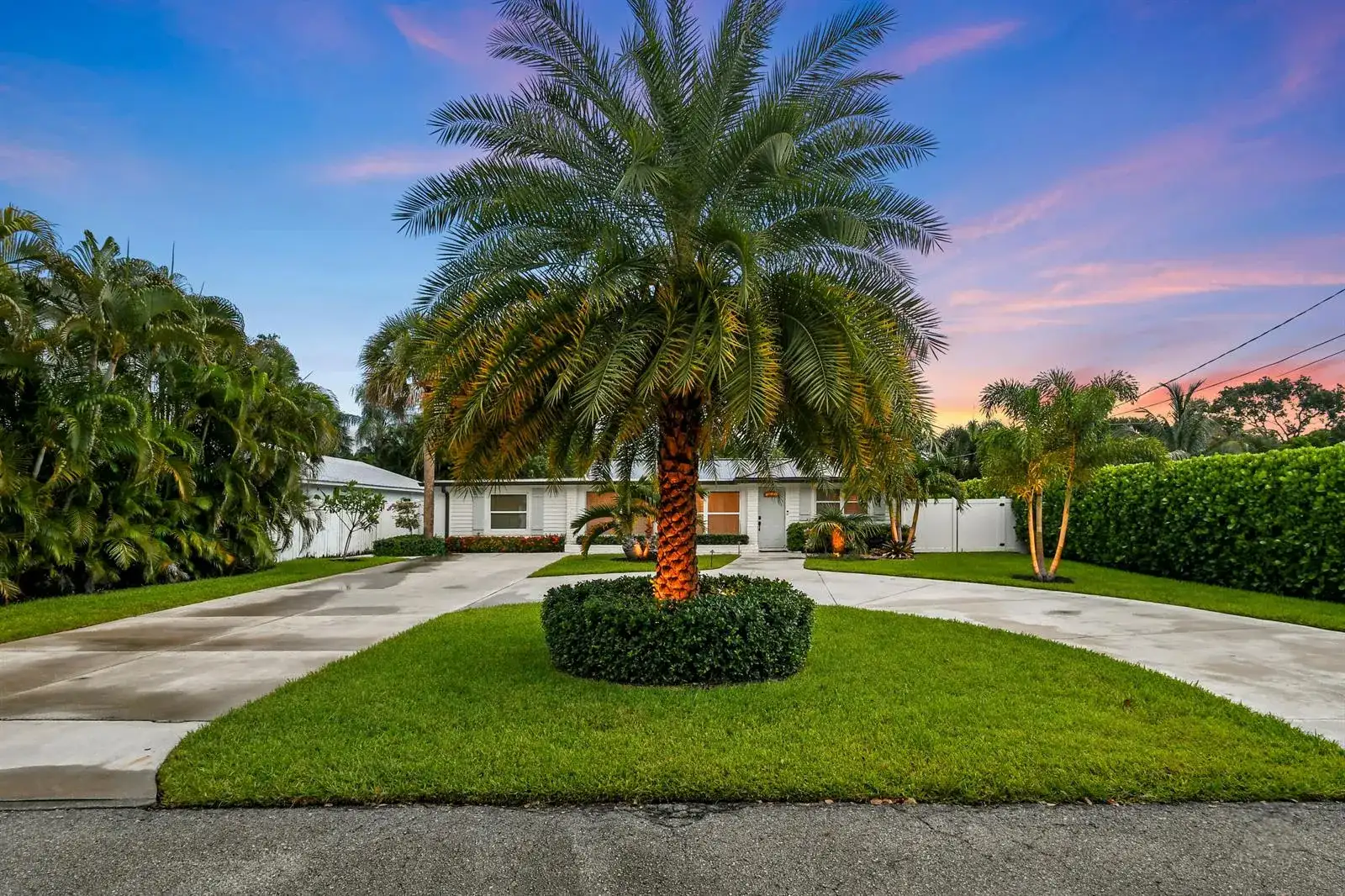 2427 COUNTRY OAKS Lane, Palm Beach Gardens FL 33410 photo 2