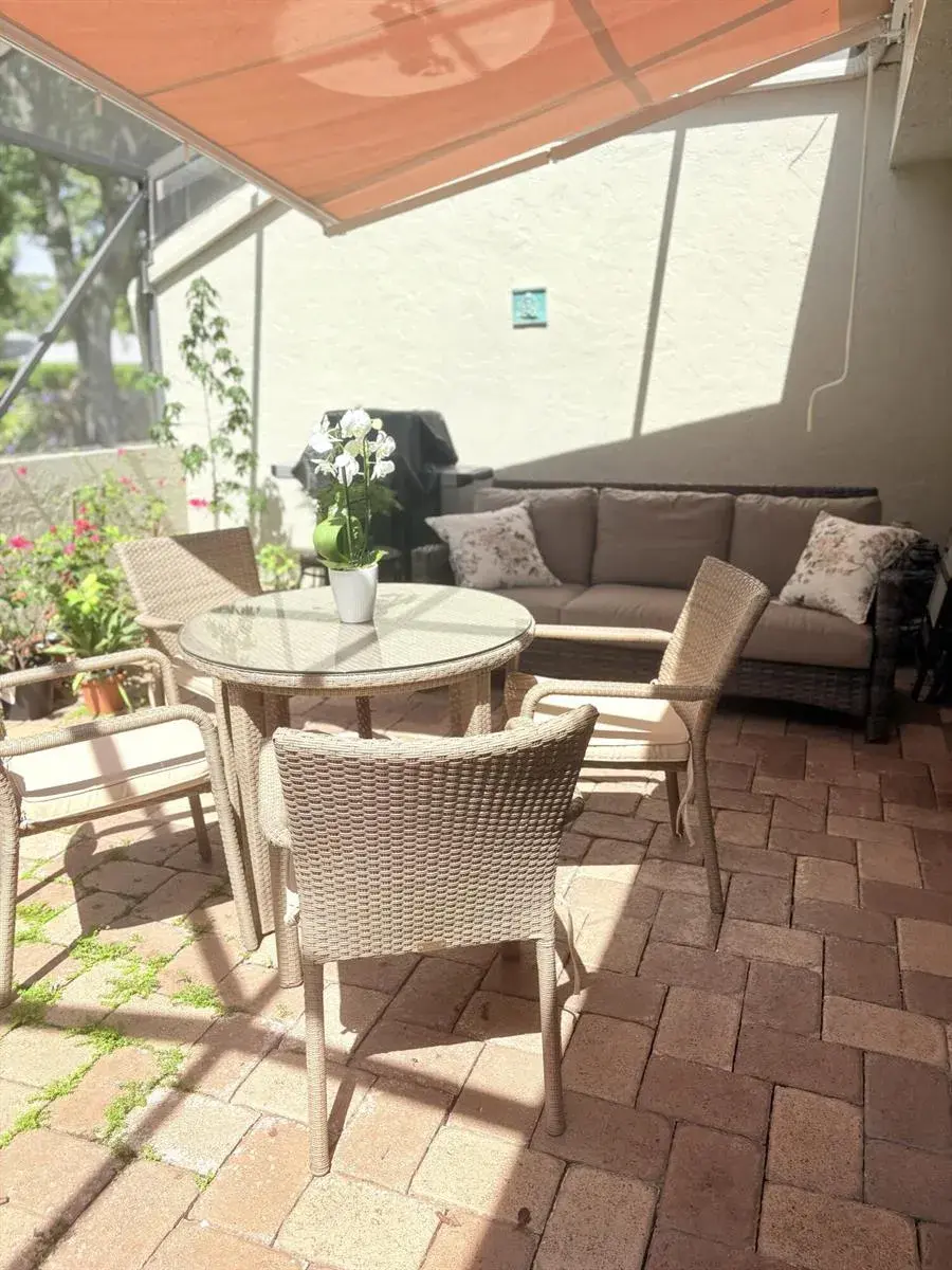 38 W Balfour Road W, Palm Beach Gardens FL 33418