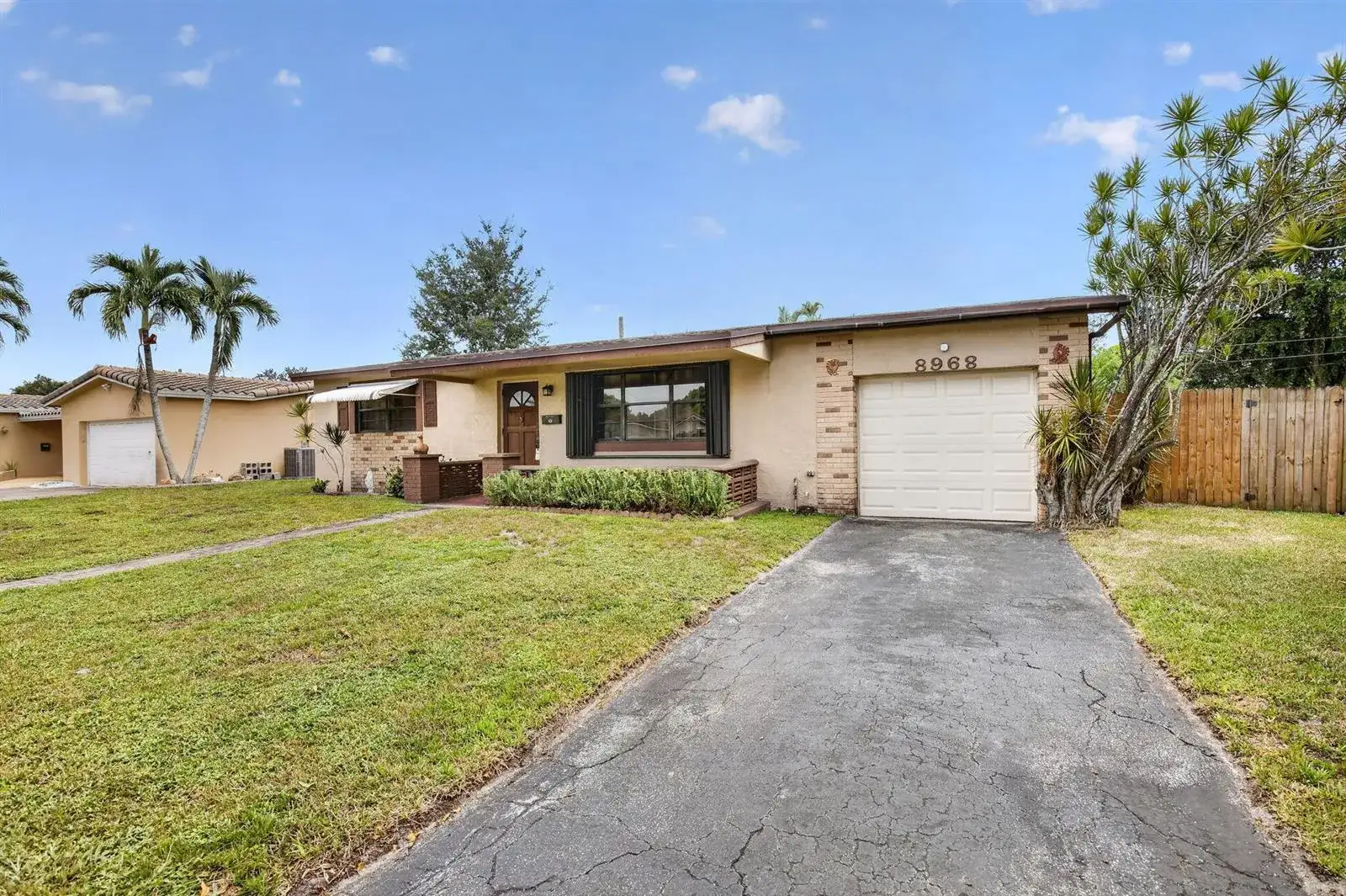 8968 SW 52nd Place, Cooper City FL 33328 photo 2