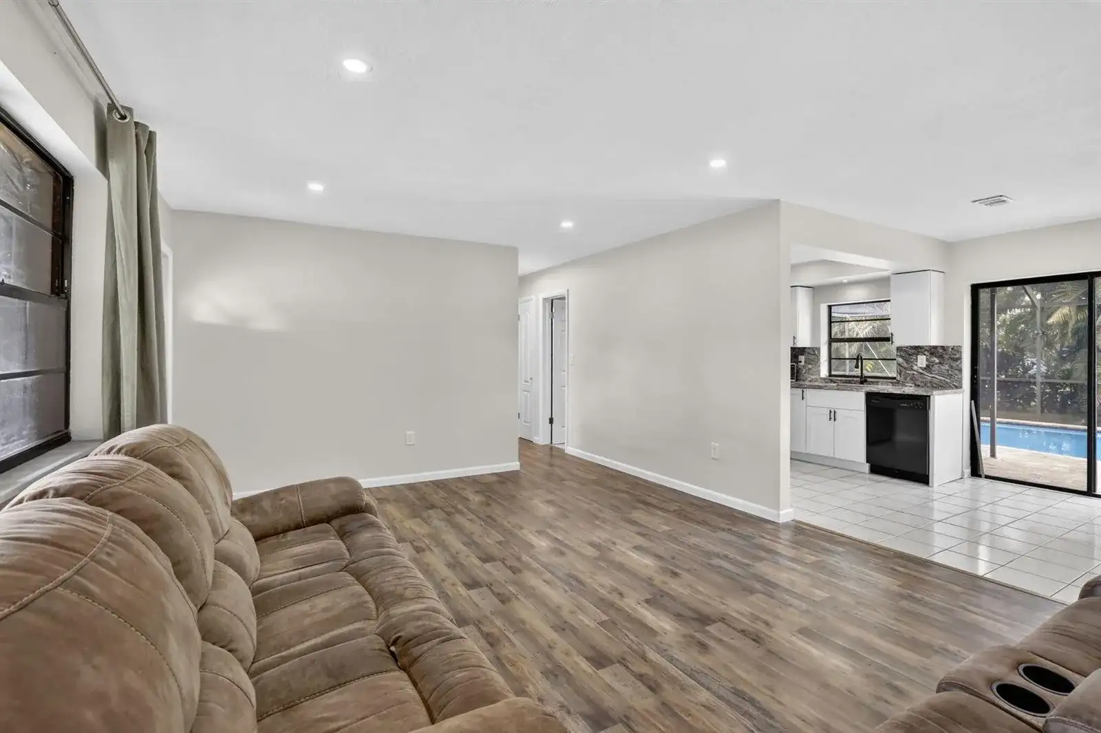 8968 SW 52nd Place, Cooper City FL 33328 photo 5