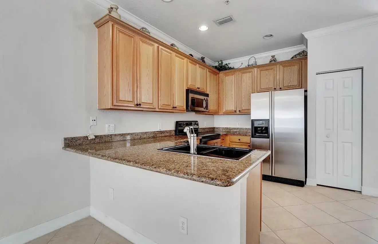 133 Harbors Way, Boynton Beach FL 33435 photo 4