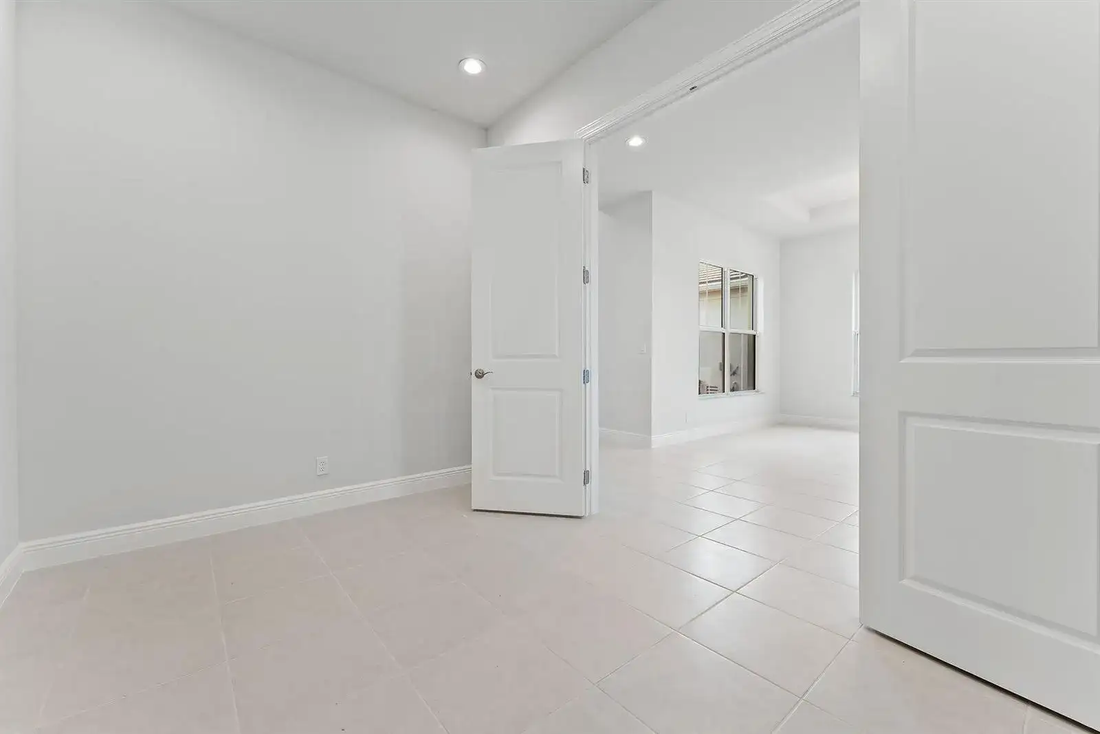 12550 NAUTILUS Circle, Palm Beach Gardens FL 33412 photo 5