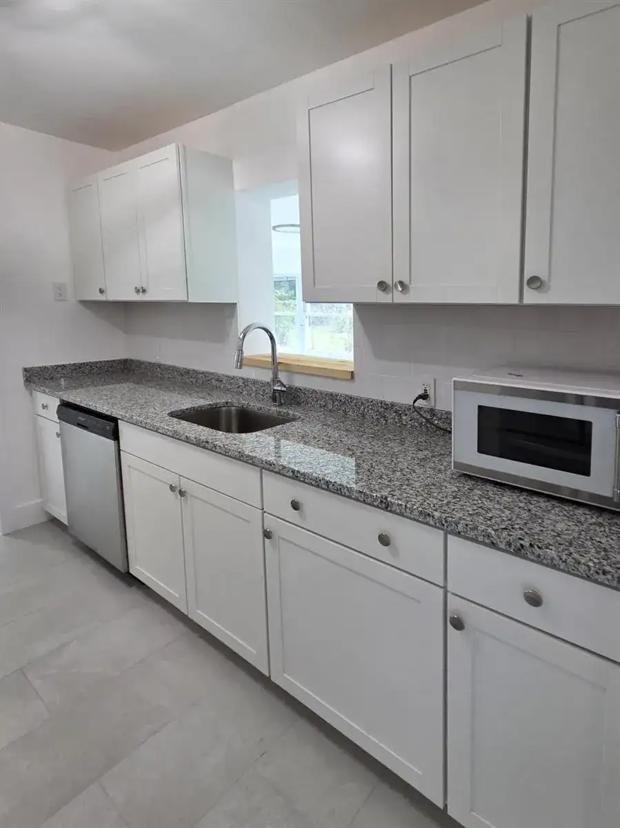 813 S 6th Street, Fort Pierce FL 34950 photo 5