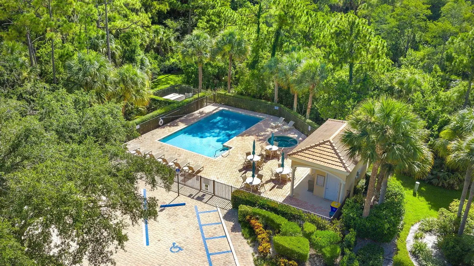 12695 SE Old Cypress Drive, Hobe Sound FL 33455 photo 2