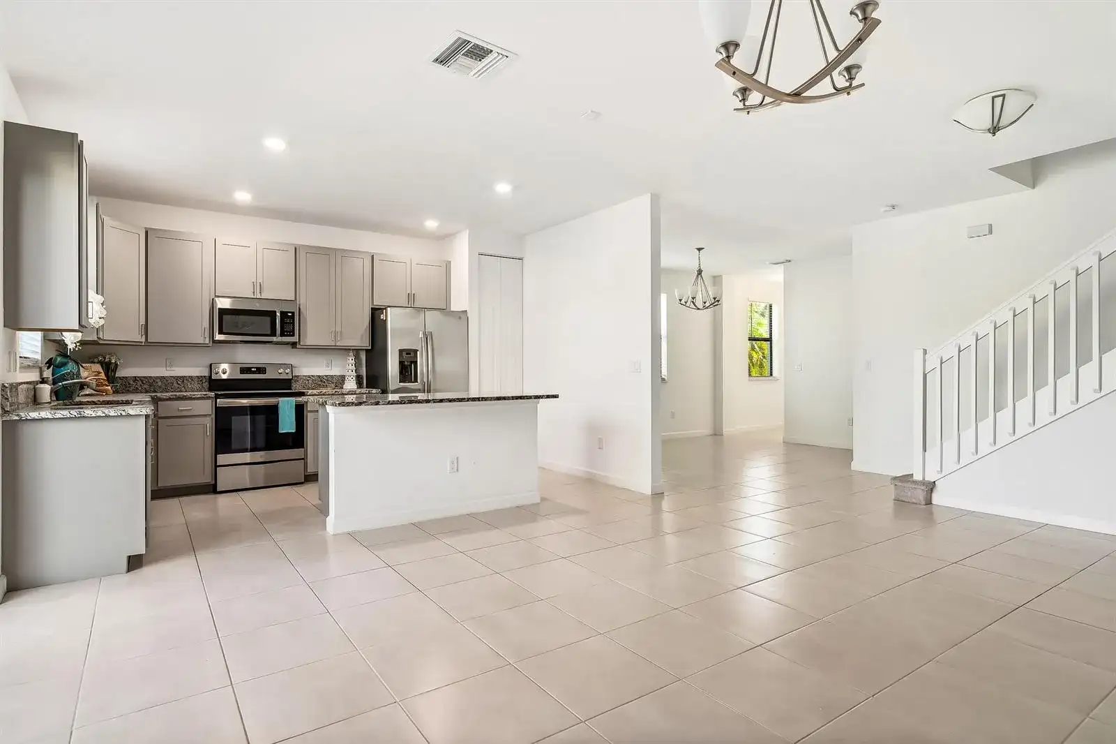 5323 SANTA MARIA Avenue, Boynton Beach FL 33436 photo 4