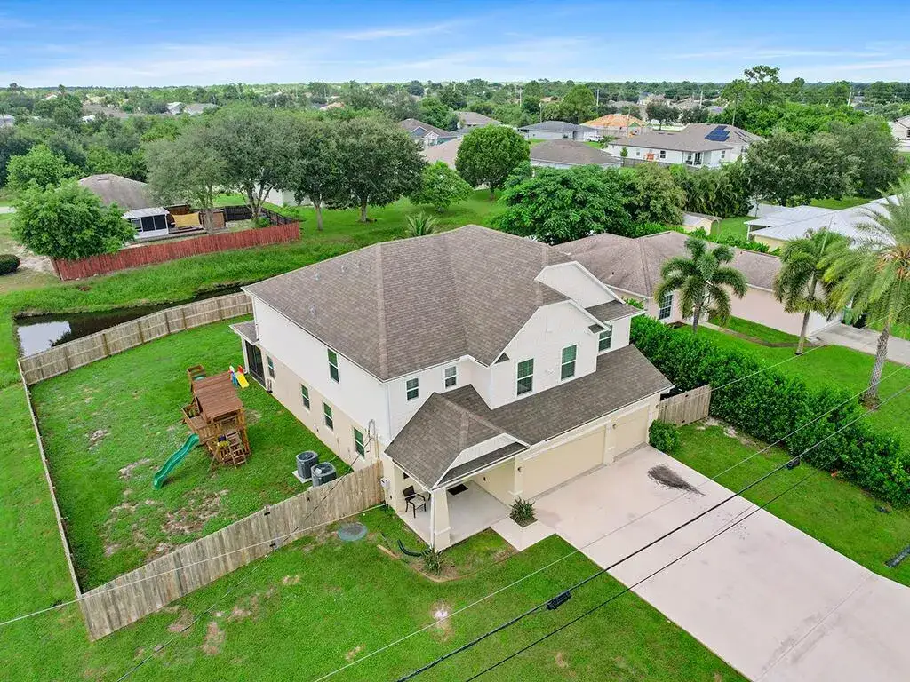 4662 SW Bradbury Street, Port St. Lucie FL 34953
