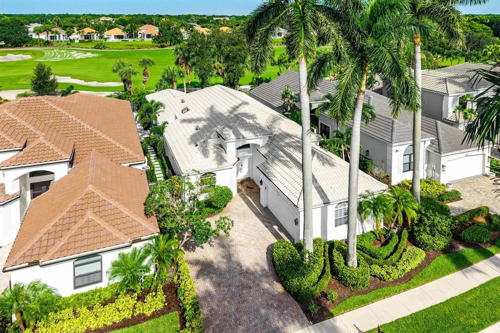 16131 Villa Vizcaya Place, Delray Beach FL 33446 photo 2
