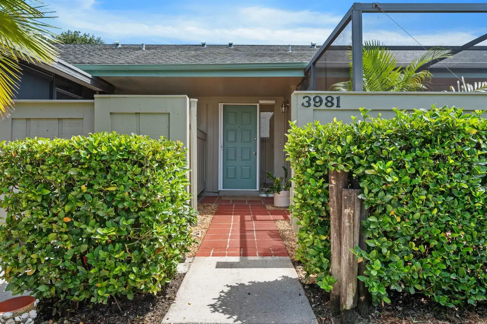3981 NW Cinnamon Tree Circle, Jensen Beach FL 34957 photo 2