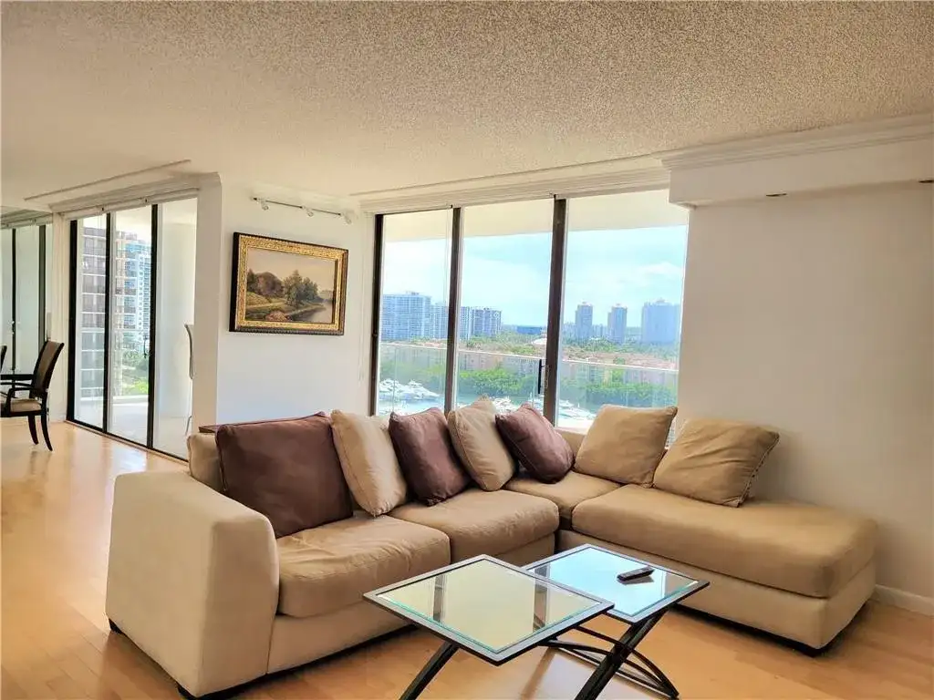 19707 TURNBERRY Way # 14D, Aventura FL 33180 photo 3