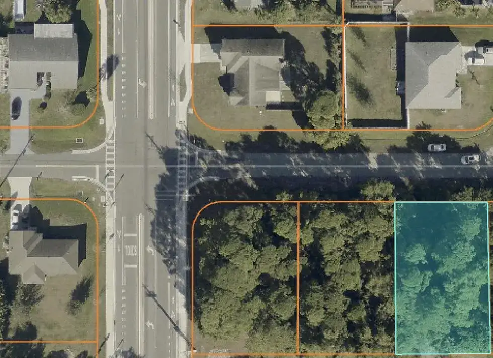 866 SE WALTERS Terrace, Port St. Lucie FL 34983 photo 2