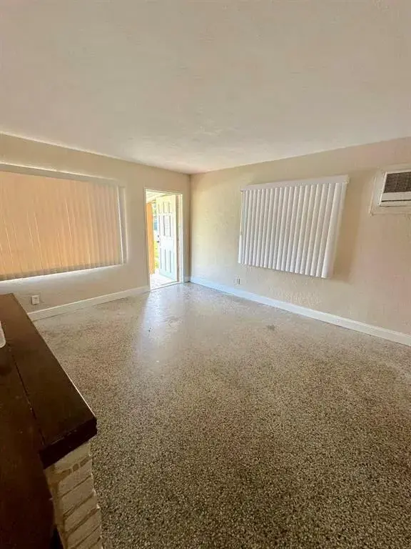 2531 Pierce Street, Hollywood FL 33020