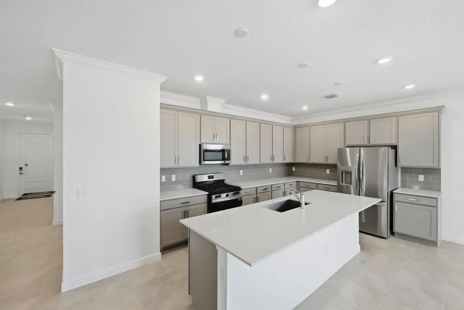 6891 NW KESTREL Lane, Port St. Lucie FL 34987 photo 2