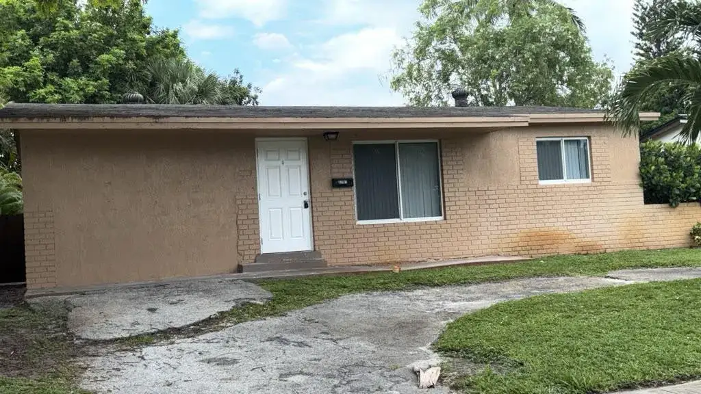 6281 NW 14TH Court, Sunrise FL 33313