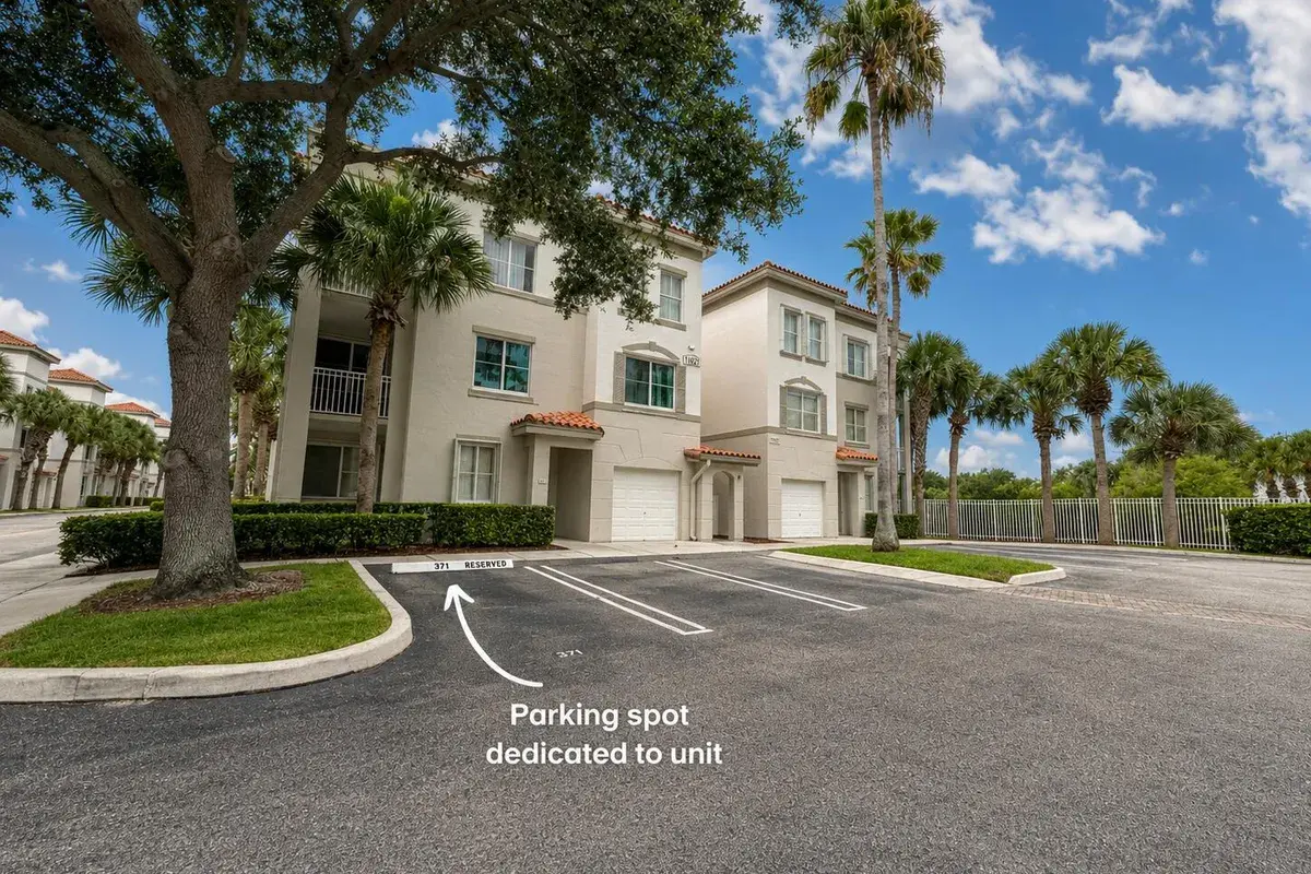 11023 Legacy Lane # 301, Palm Beach Gardens FL 33410