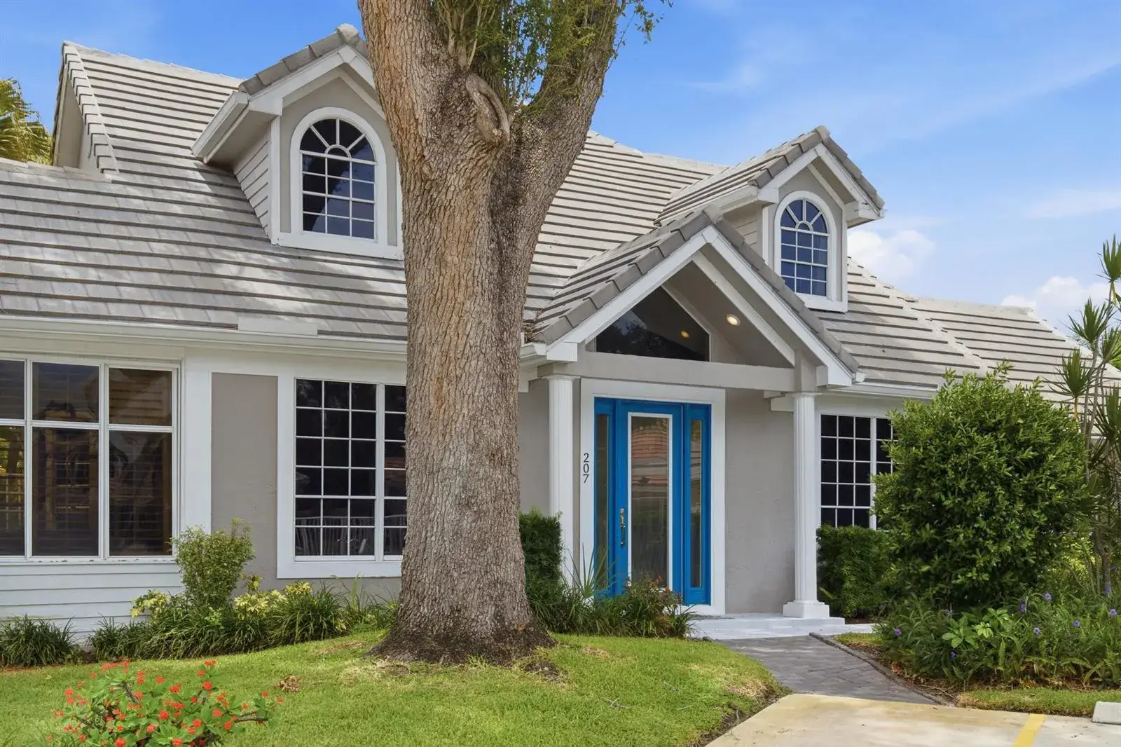 207 Woodsmuir Court, Palm Beach Gardens FL 33418