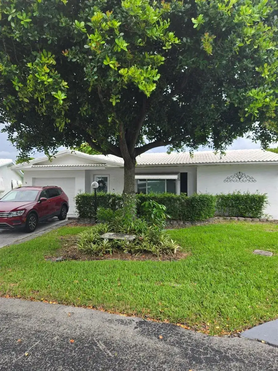 1291 NW 90TH Way, Plantation FL 33322