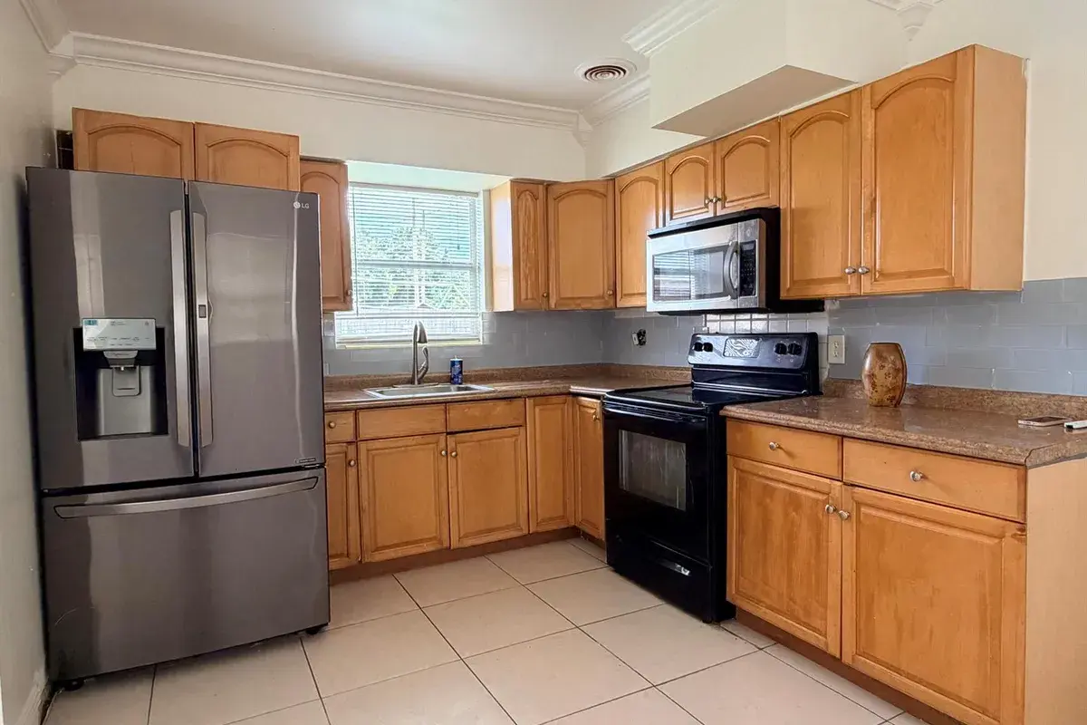 2438 Thomas Street # 3, Hollywood FL 33020