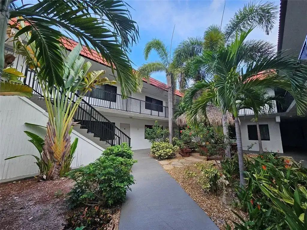 2201 NE 36th Street # 209, Lighthouse Point FL 33064