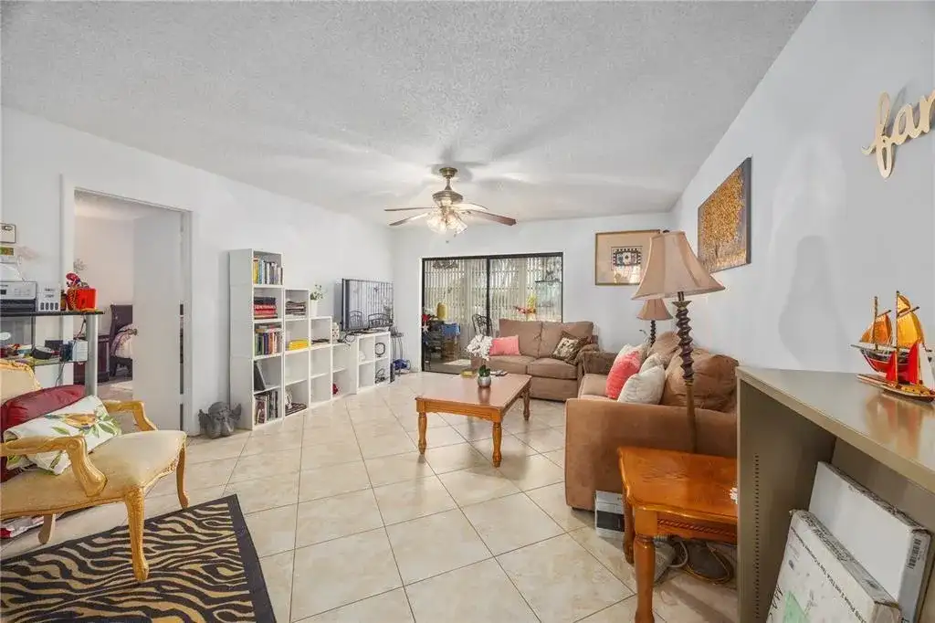 3990 NW 42ND Avenue # 311, Lauderdale Lakes FL 33319 photo 2