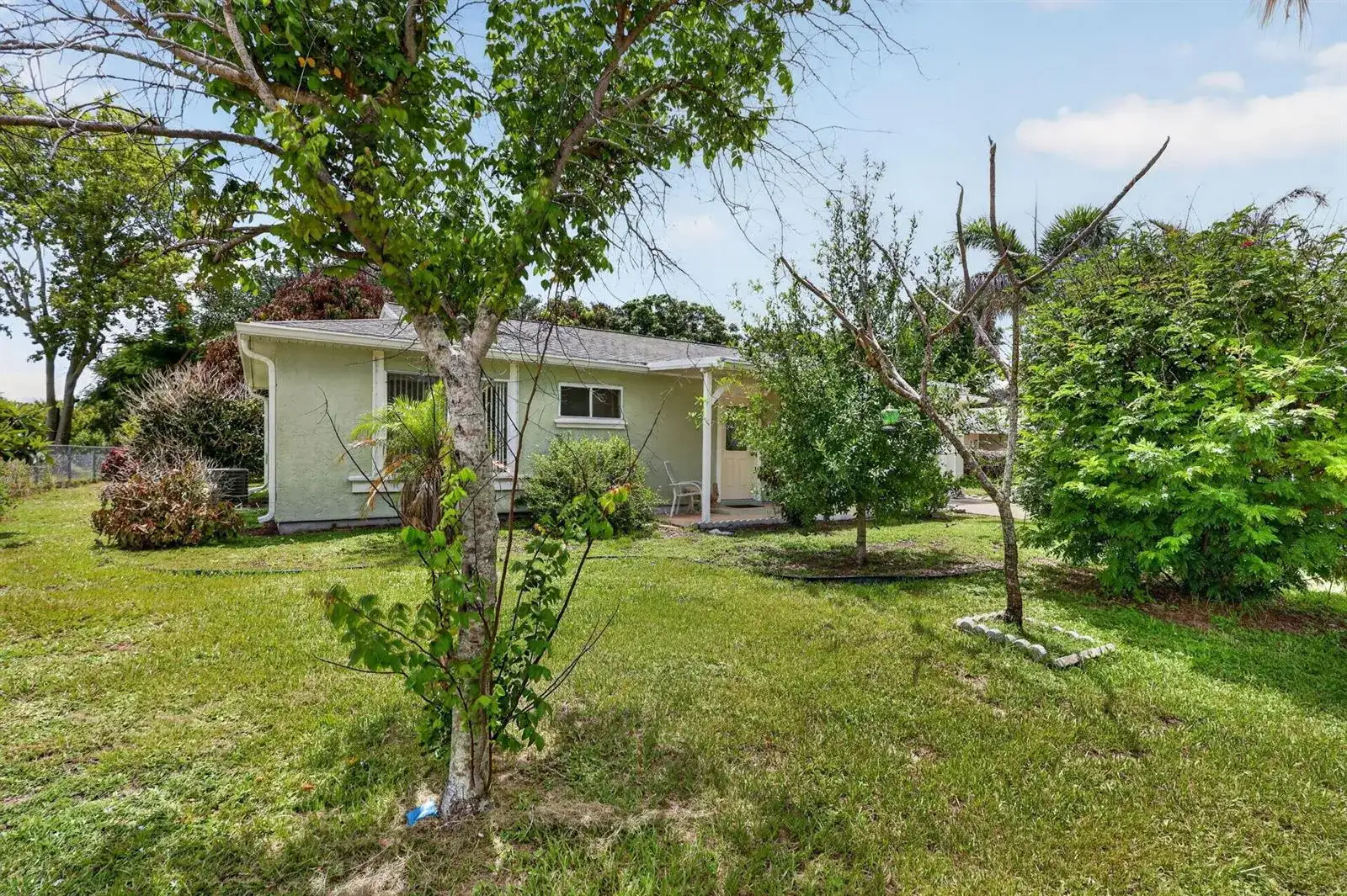 1334 SE Vestridge Lane, Port St. Lucie FL 34952 photo 2