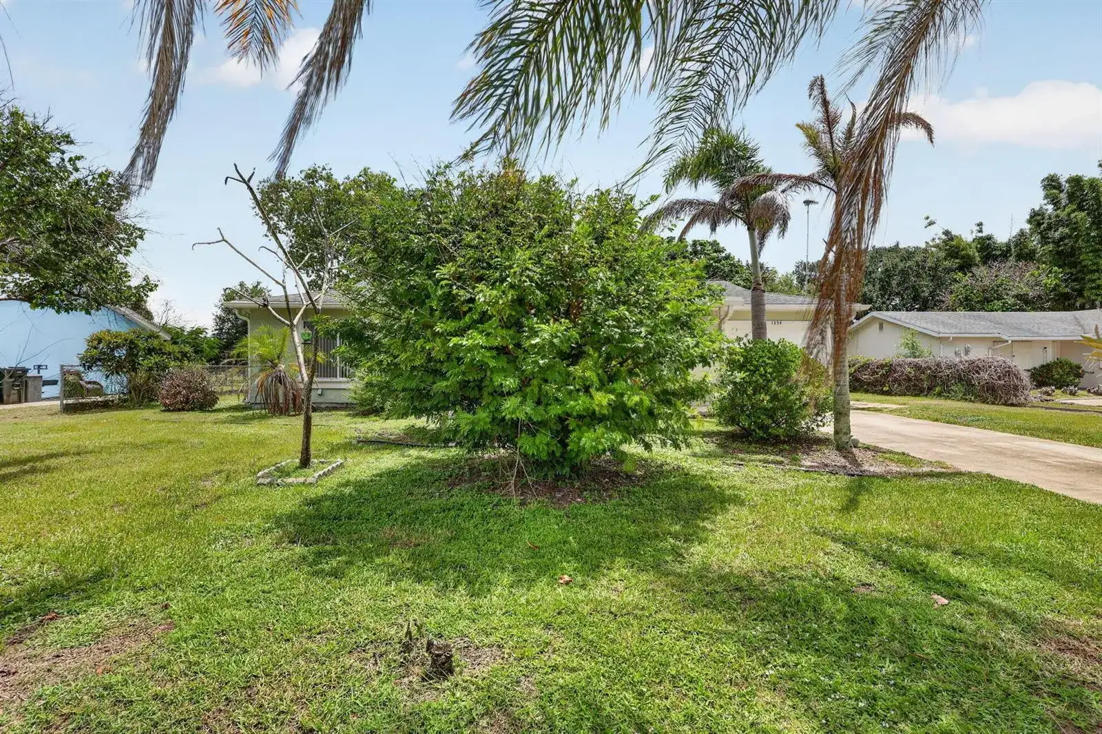 1334 SE Vestridge Lane, Port St. Lucie FL 34952 photo 3