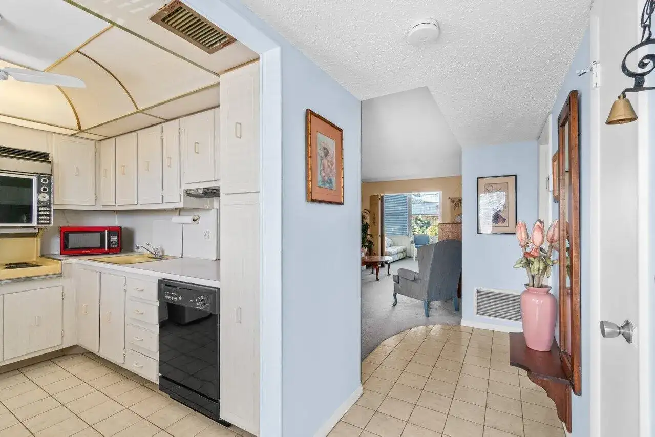 2615 NE 3rd Court # 308, Boynton Beach FL 33435 photo 3