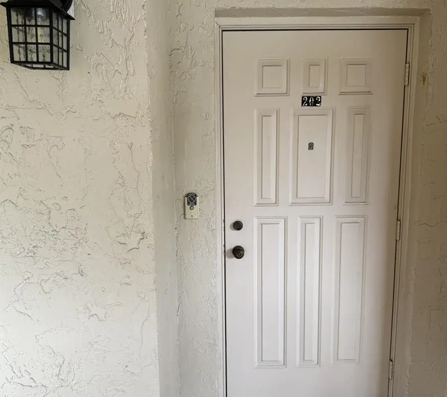 10107 Mangrove Drive, Boynton Beach FL 33437