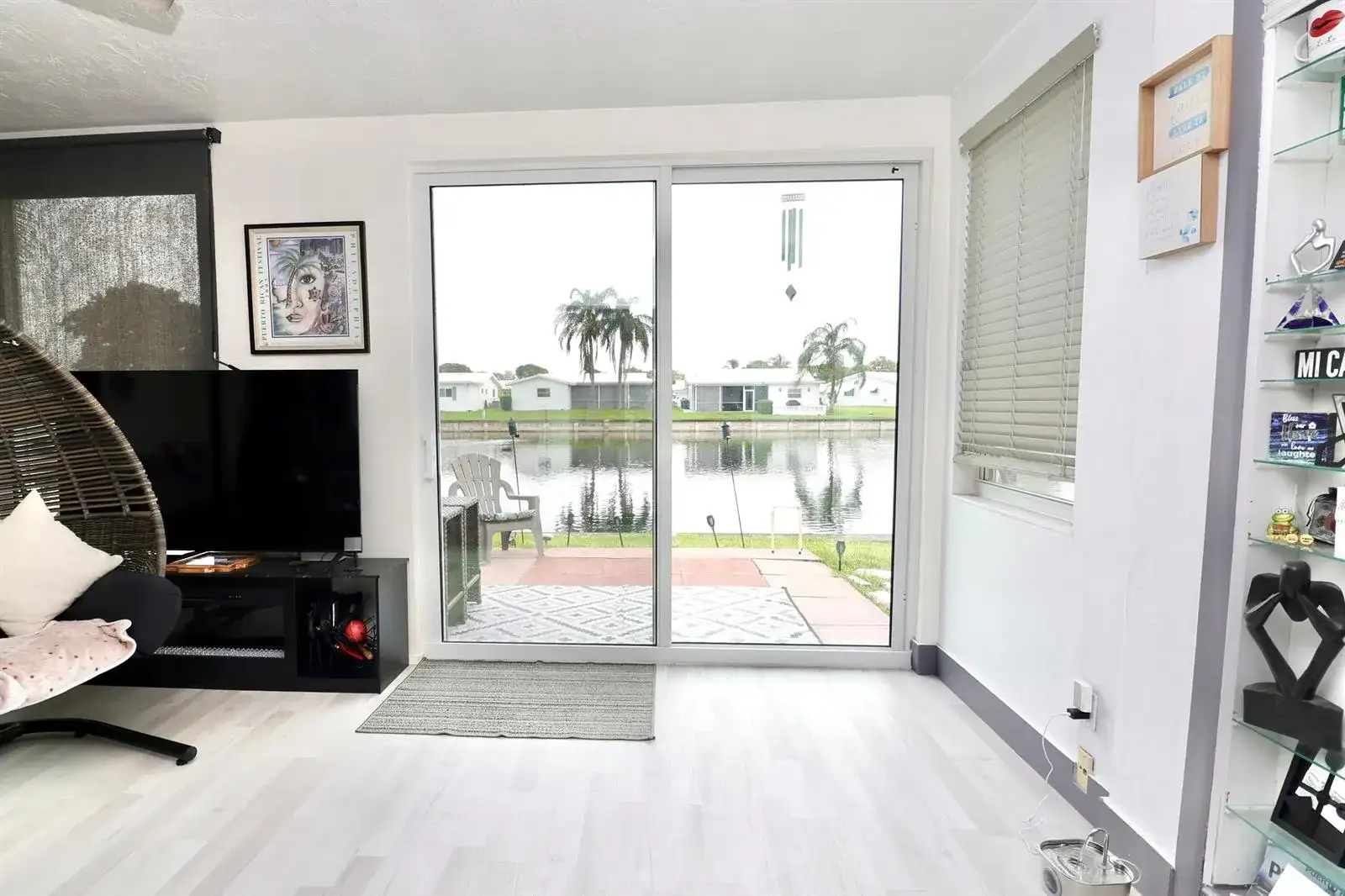 8103 NW 58TH Place, Tamarac FL 33321 photo 2