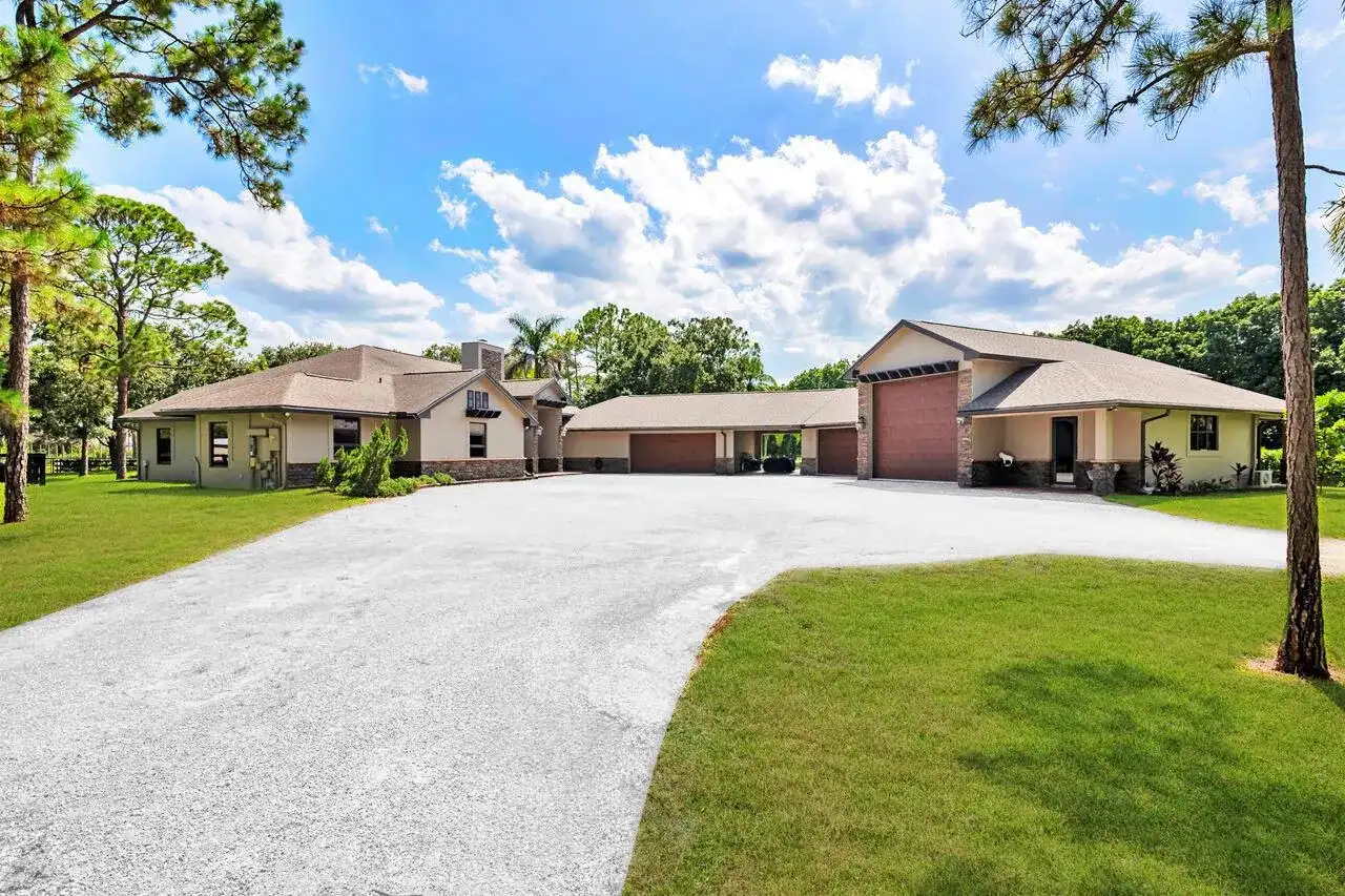 14590 CRAZY HORSE Lane, Palm Beach Gardens FL 33418