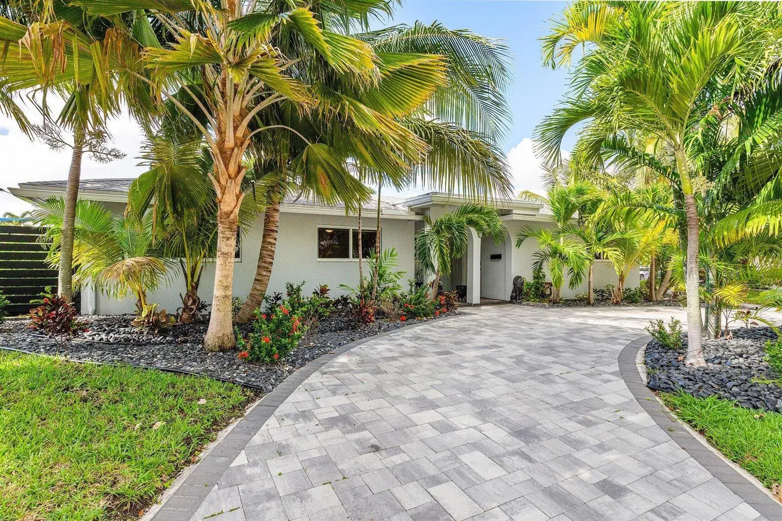 2200 SE 9TH Street, Pompano Beach FL 33062 photo 2