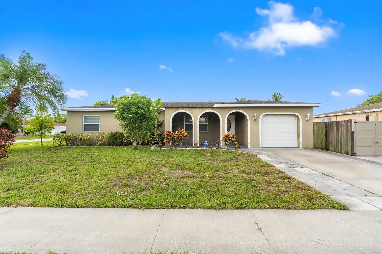 4784 Alfresco Street, Boca Raton FL 33428 photo 2