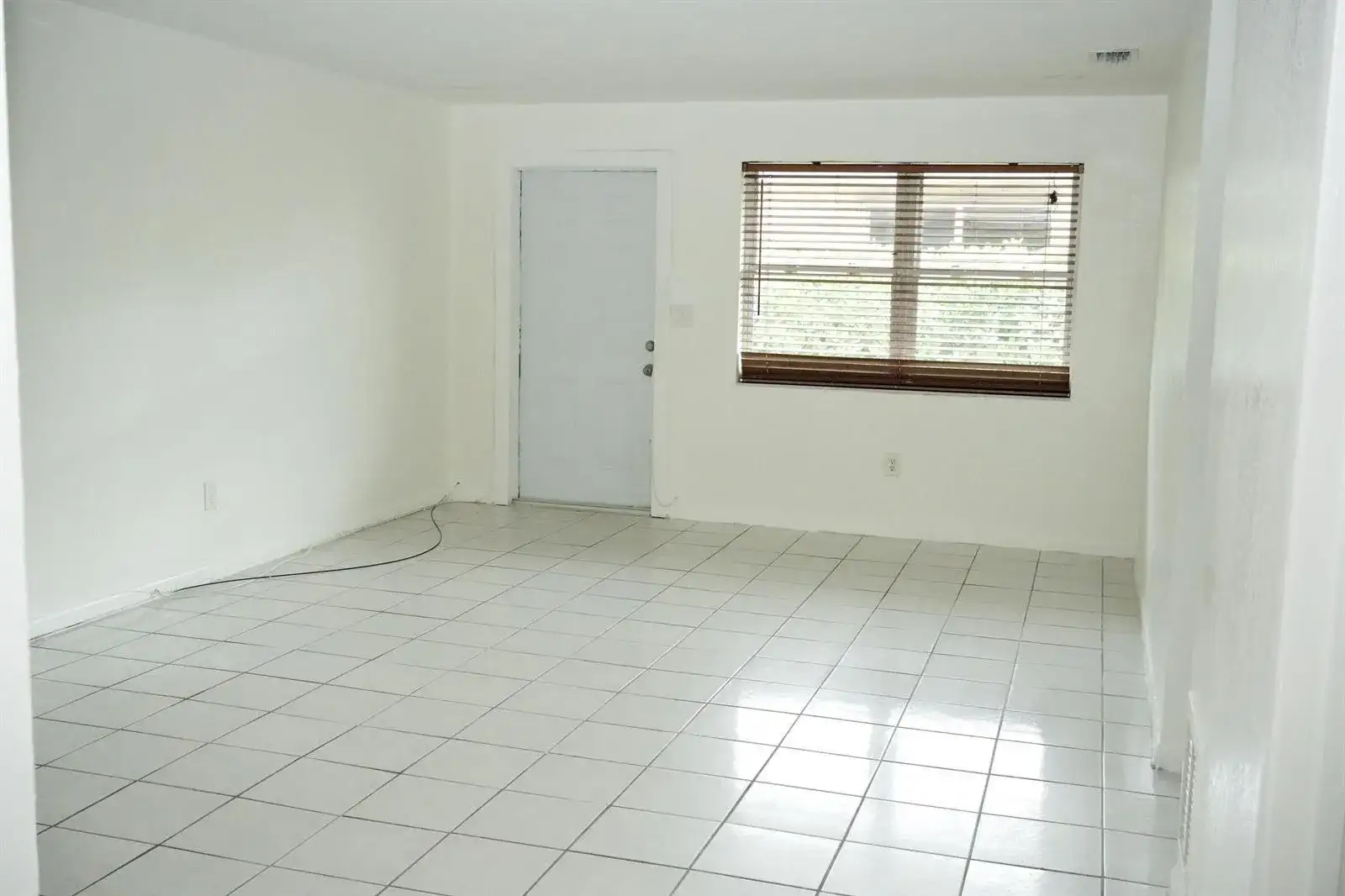 1561 NE 109TH Street, Miami FL 33161 photo 5