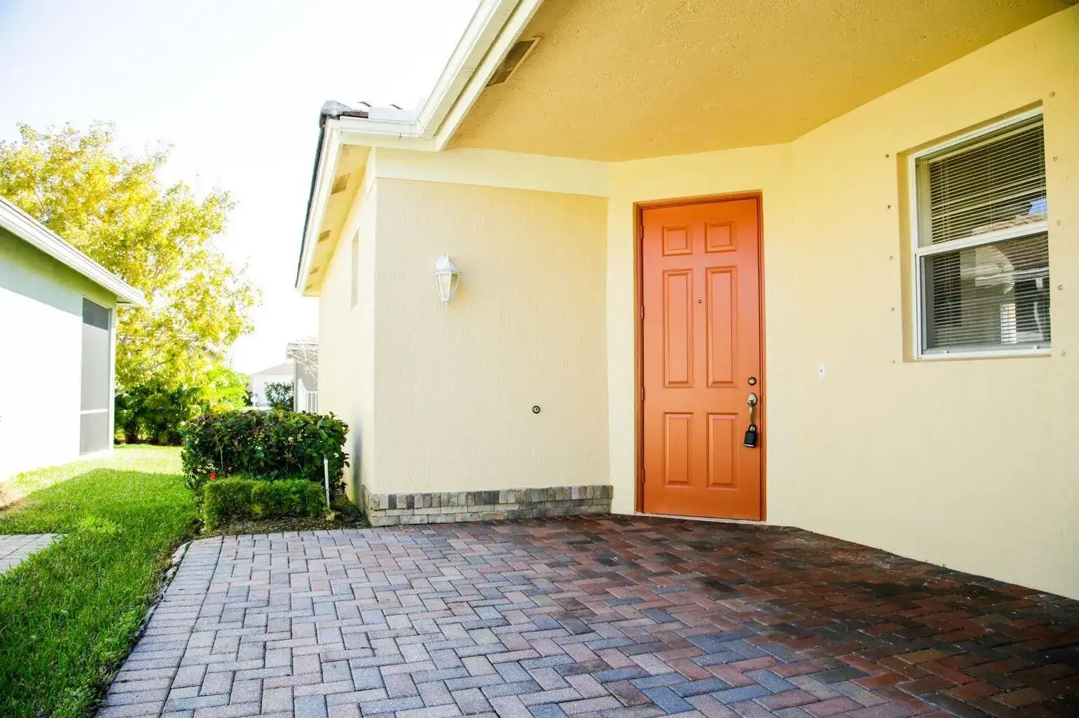 9772 SW GLENBROOK Drive, Port St. Lucie FL 34987 photo 2