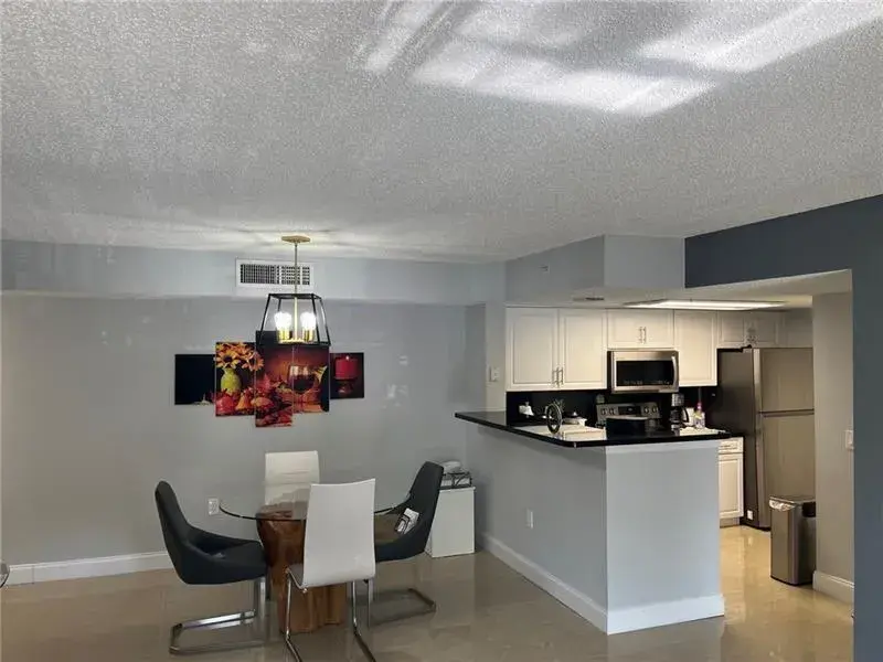 5051 WILES Road # 207, Coconut Creek FL 33073 photo 3