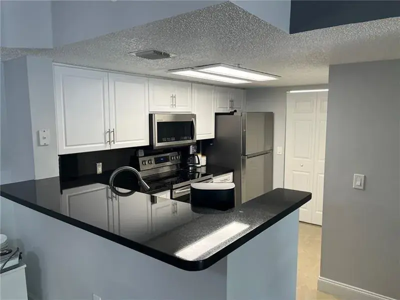 5051 WILES Road # 207, Coconut Creek FL 33073 photo 5