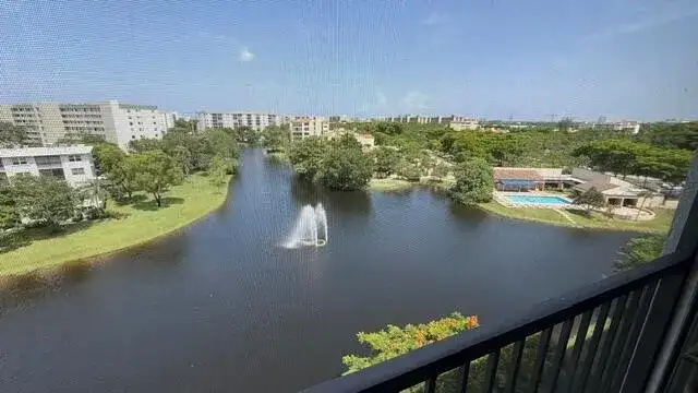 2334 S Cypress Bend Drive # 802, Pompano Beach FL 33069 photo 2